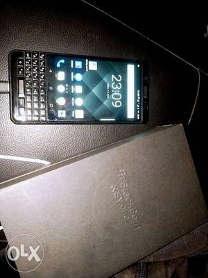 Blackberry keyon 64gb dual sim 7 month in indian