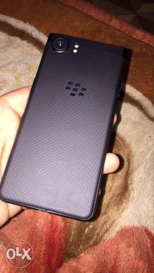 Blackberry keyone 2 weeks old with bill box and