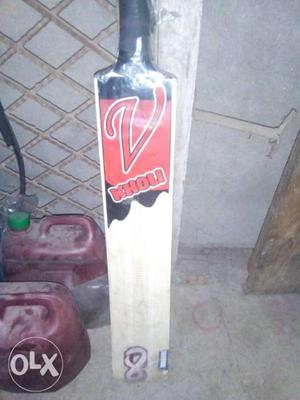 Cricket bat (mob no .3) total new
