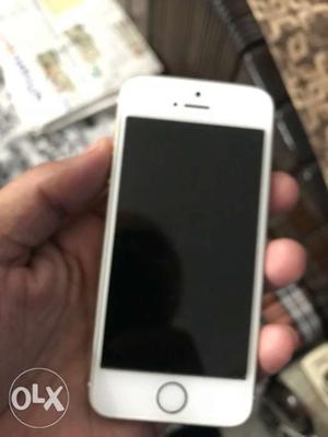Iphone 5 s Good condition, battery problem