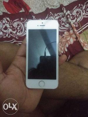 Iphone 5s in good candisan 16 gb finger prient is not