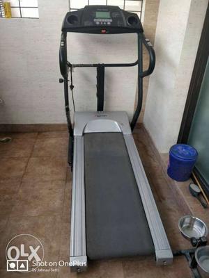 Motorized treadmill in very good condition