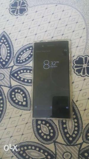 Sony xa1 plus 4 months old remaining 8 months