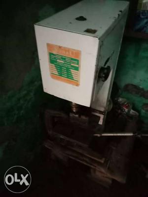 Tapping machine good condition
