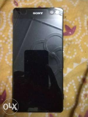 Xperia C5 Charger Earphone Good condition