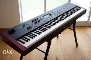 Yamaha MOXF8 digital synthesizer keyboard for