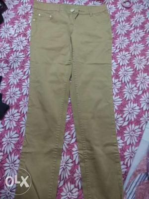 Beige colour pants. Size:30 New!
