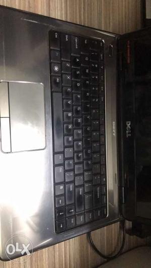 Dell laptop,7-8 years old, good condition, 2GB
