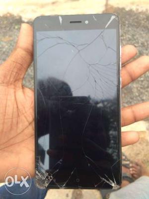 Gud condition..Screen Brocken one