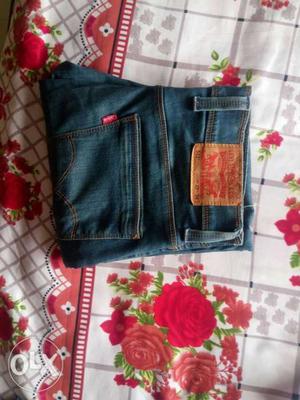 Levis jeans originals,,,per piece -500,,,clearing