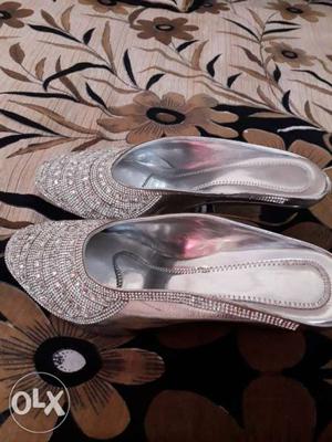 Silver diamond platform sandals...new