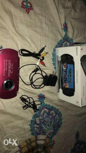 Sony psp with all accesories and box
