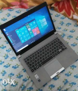 Toshiba i7-4gen ultraslim laptop 12gb ram 256gb ssd