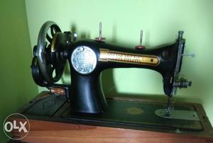 Usha hand sewing machine with cover