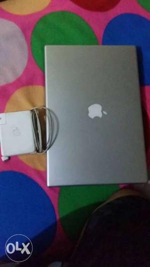 Apple MacBook Pro 4gb ram 15 inch laptop