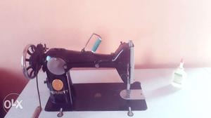 Domestic tailoring machine new