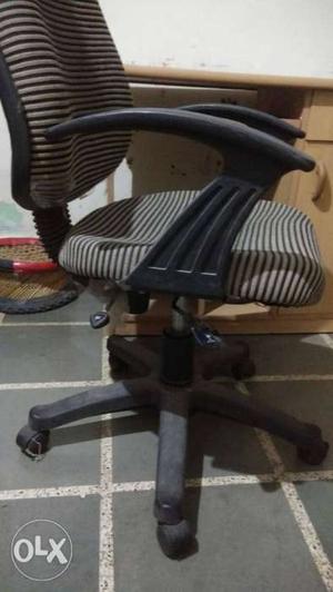 Moving chair in almost new condition.unused..available for