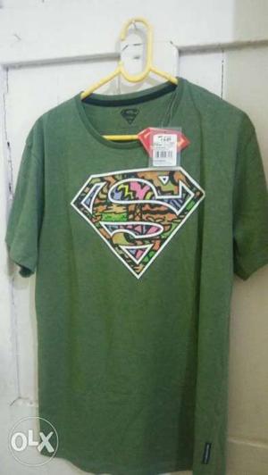 New Superman olive green Tshirt..Size 38...unused..mrp 650