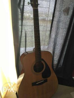 Yamaha F310 new (4 months) with guitar bag it's