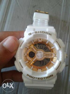 Brand new g shock casio available in white
