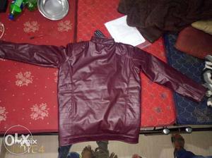 I want to sell my brown leather jacket 10 days