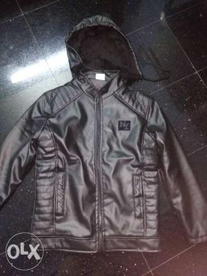 New jacket.not used. Selling becoz of unfit for
