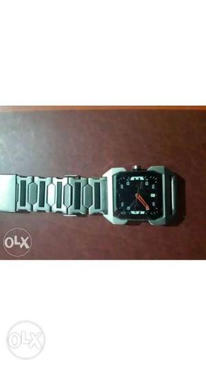 New watch price=(In amazon):used only about