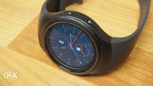 Samsung Gear s2 with extra silicone strap
