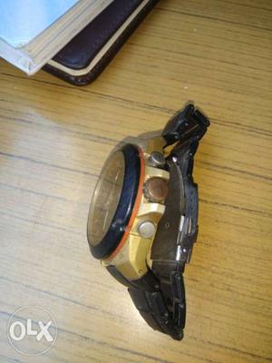 Skmei water resistant watch in gud condition no