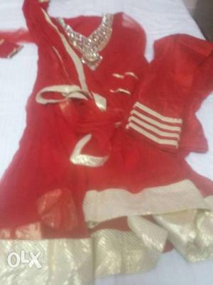 Women's Red And White V-neck Traditional Dress