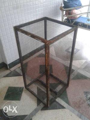 Cage for sold heavy metrials and light weight