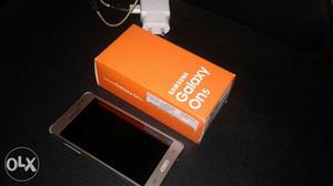 Galaxy On5 4G VoLte Phone Inside Box Handset