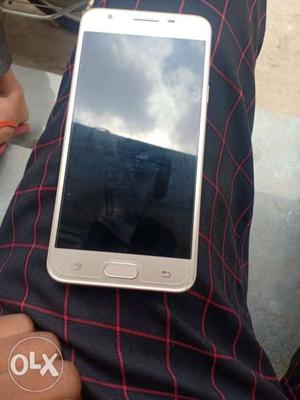 Good condition phone 6 months old