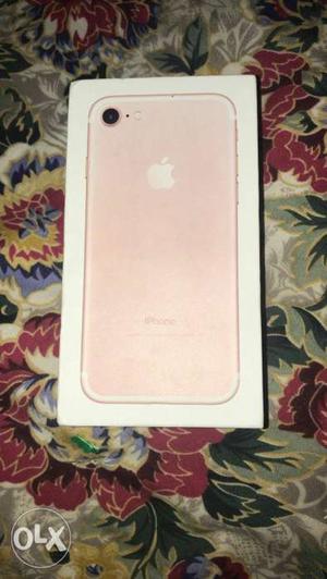 I phone 7 rose gold only 5 months old and good