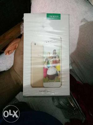 Oppo f3 4gb 64gb mast candisan h charger box