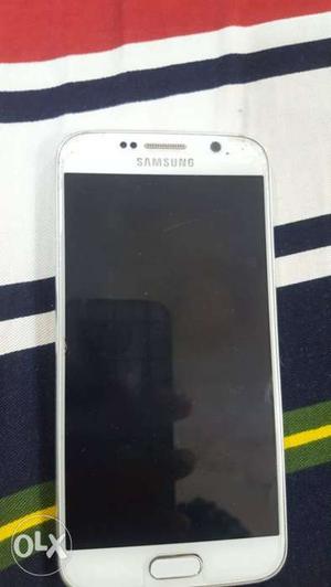 Samsung galaxy s6 32gb with 3 gb ram. PHONE AND