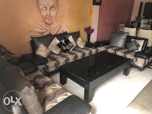 7 seater sofa with table Highly recommend Selling