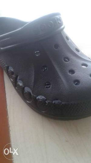 New not used crocs kids sandals size: 3, colour