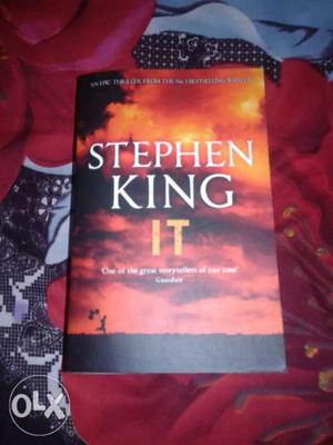STEPHEN KING IT...NOVEL book is in the best