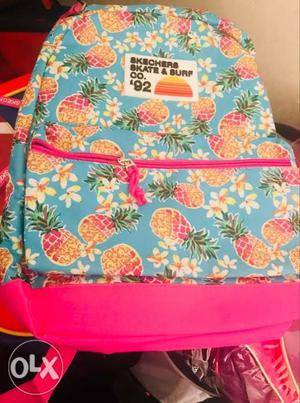 Sketchers girls bag from u.s. only 3 avalanle