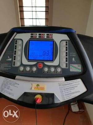 Treadmill hardly used in very good shape is
