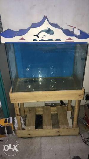 2 ft fish tank with stand and top in new condition