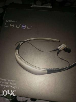 3 days used only. Samsung Bluetooth level. Owsm sound and