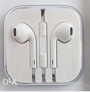 Apple iPhone 6,6s earphones sealed pack. Genuine