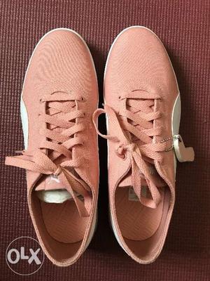 BRAND NEW Puma Urban Pink Sneakers Size 7 UK (26
