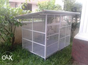 Brand new Dog's cage. Big enough for 2 dogs