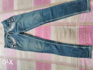 Designer jeans n Capri... waist 26