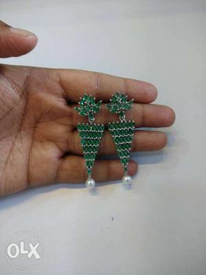 Emerald hanging earing with Moti latkan, 20%