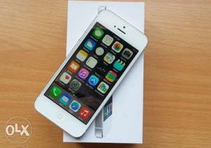 I phone 5 in excellent condition one year old