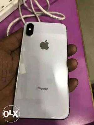 IPhone 8 64 GB memory good condition 8 month old